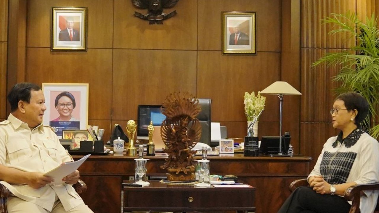 Menlu dan Menhan Prabowo Bahas Kesiapan Pengiriman Bantuan Kemanusiaan ke Palestina