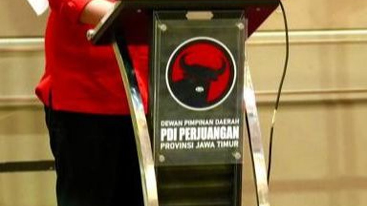 Hasto Ungkap Momen Unik Saat Megawati, Ganjar & Mahfud Ziarah ke Makam Bung Karno, Begini Ceritanya