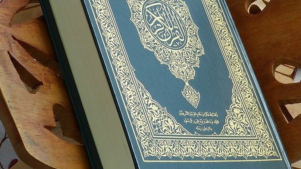 Bacaan Idgham Bilaghunnah dan Bighunnah, Ketahui Contoh dan Perbedaannya