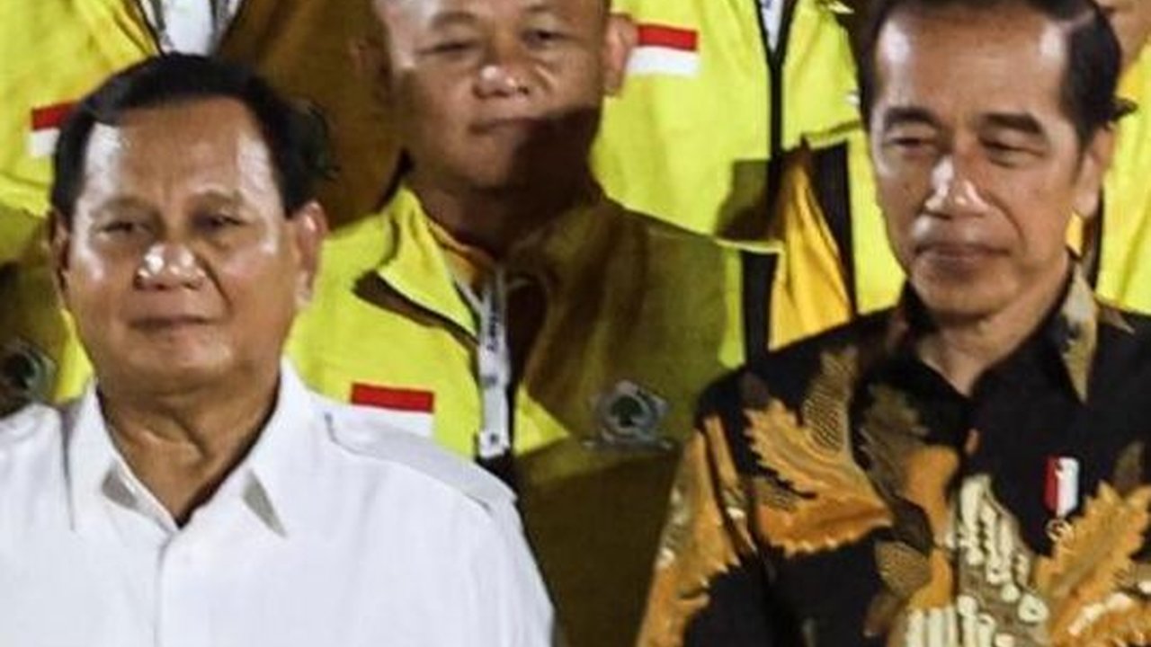 FOTO: Momen Prabowo Subianto dan Presiden Jokowi Menghadiri HUT ke-59 Partai Golkar, Gibran dan Kaesang Absen