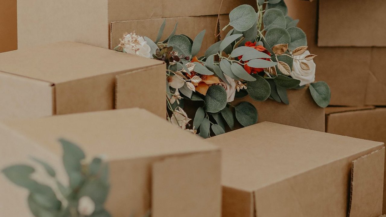 Cara Bikin Bingkai dari Kardus, Praktikkan Langkah Daur Ulang yang Kreatif Satu Ini