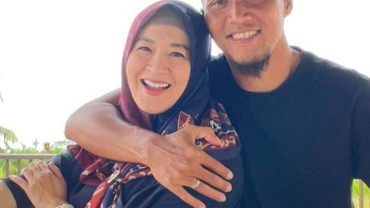 8 Artis Dinikahi Pemain Sepak Bola Ganteng, Ada Okie Agustina Hingga Azizah Salsha