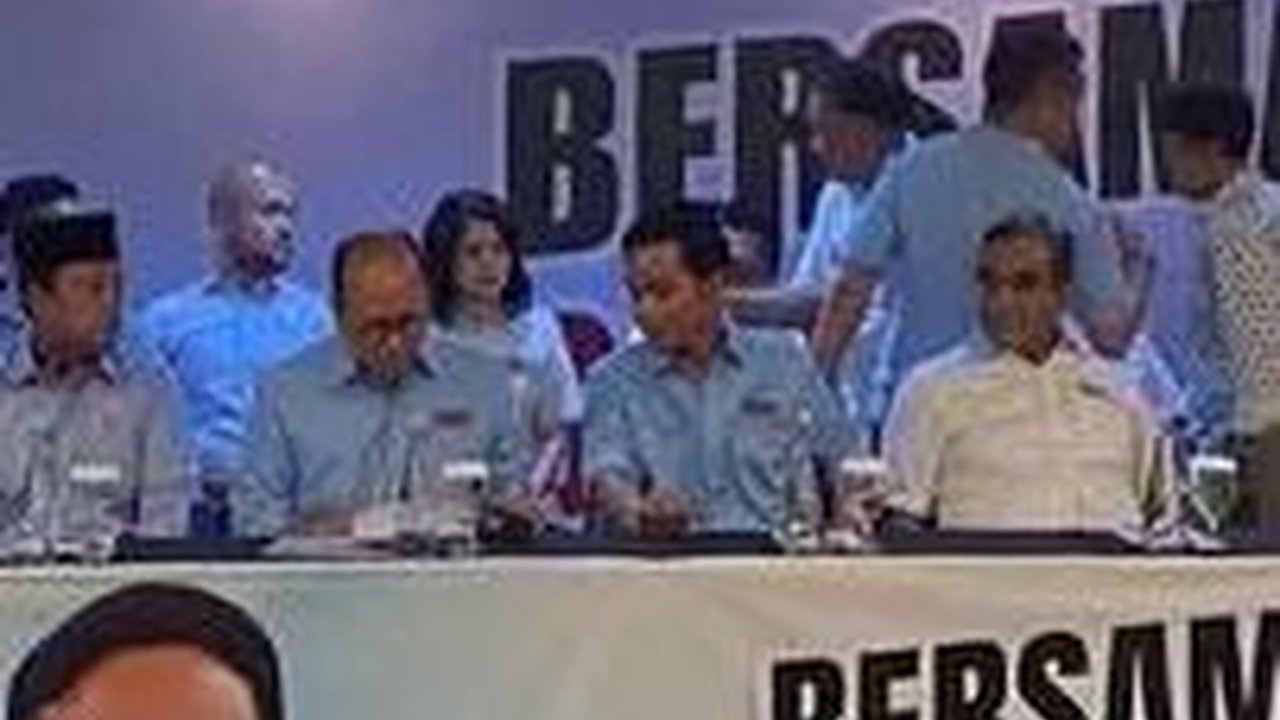 VIDEO: Bertabur Bintang! Eks Panglima TNI, Kapolri, Kasad, Kasau & Kasal di Tim Prabowo