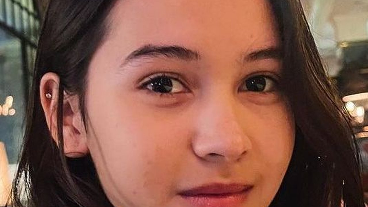 Sandrinna Michelle Dituding Lupakan Orang Tua dan Dicuci Otak