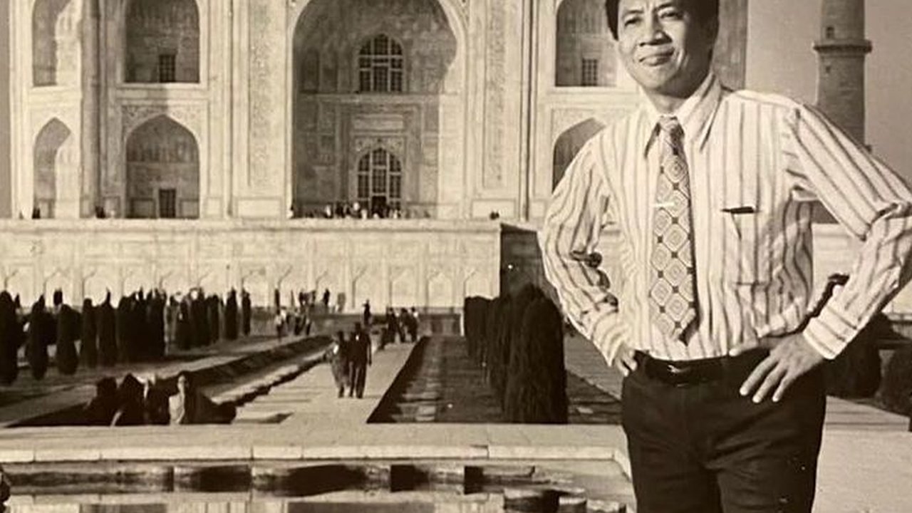 Kenang Kepergian sang Ayah, Erick Thohir Ungkap Kesamaan Masjid At Thohir dengan Taj Mahal