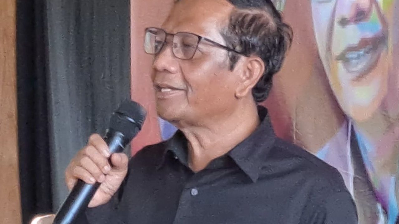 Mahfud MD Ingatkan Prajurit TNI-Polri Netral Meski Gibran Jadi Cawapres