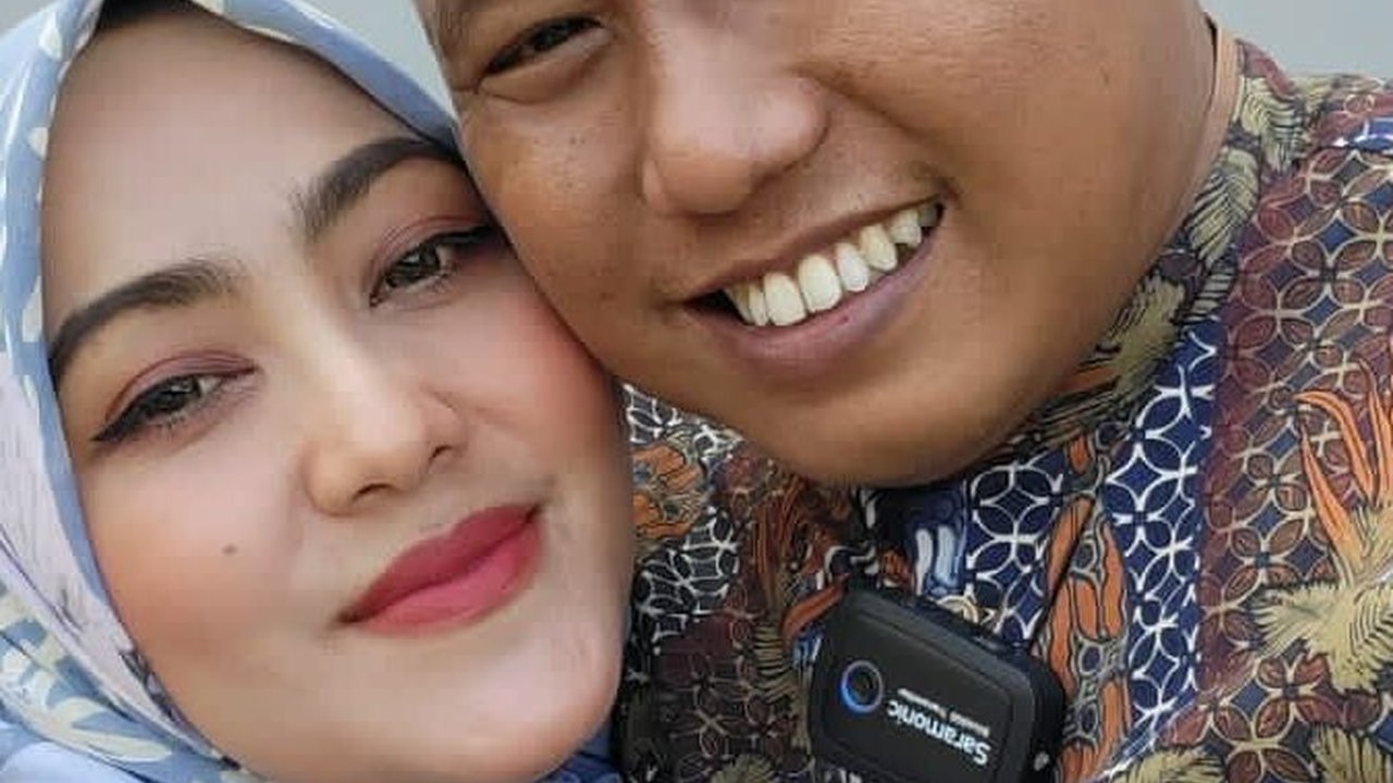 Deretan Artis Indonesia yang Menikah dengan Pramugari, Siapa Saja?