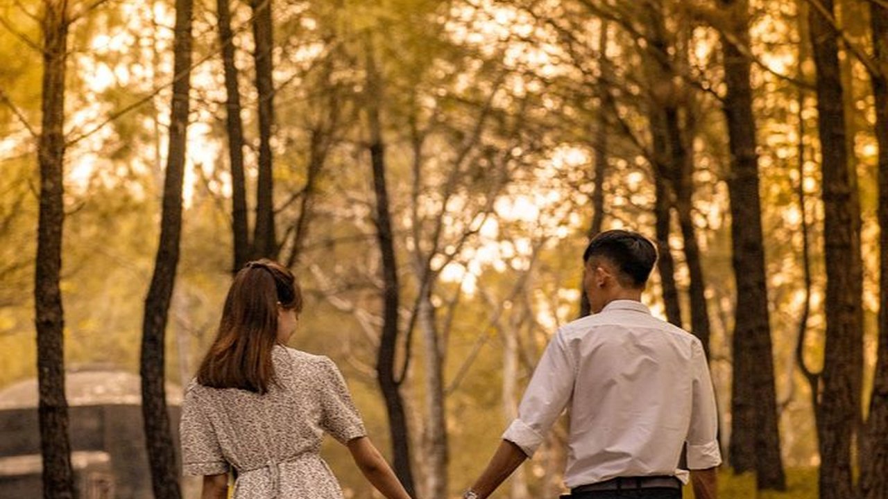 20 Kata-Kata Bahasa Inggris Kangen Berat, Romantis Menyentuh Hati