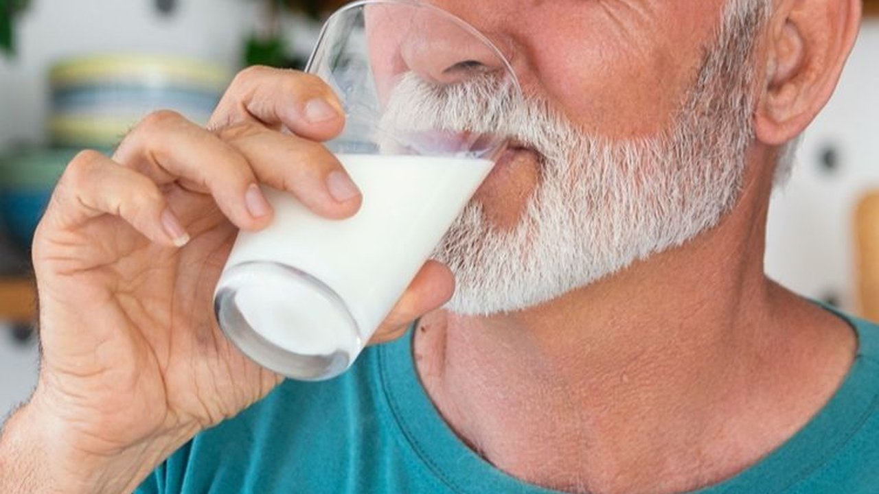 Cara Memenuhi Kalsium bagi Lansia, Penuhi untuk Cegah Osteoporosis