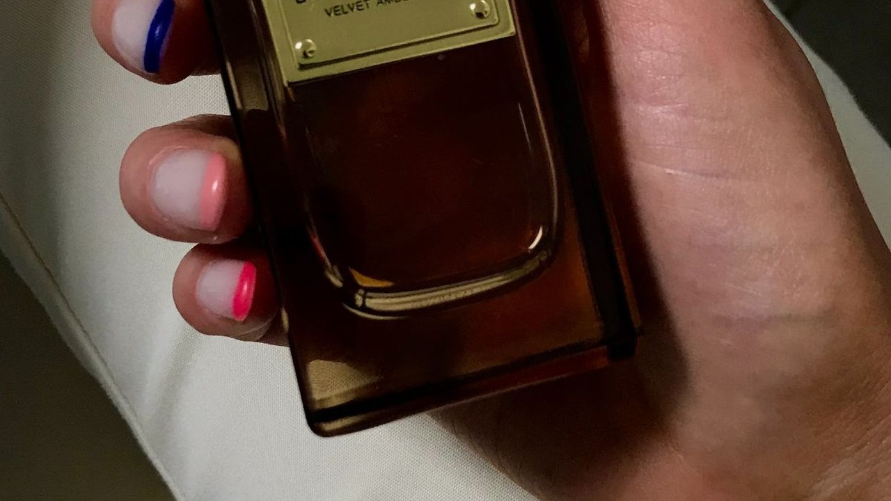 Cara Memakai Parfum yang Benar agar Wanginya Tahan Lama, Jangan Asal Semprot