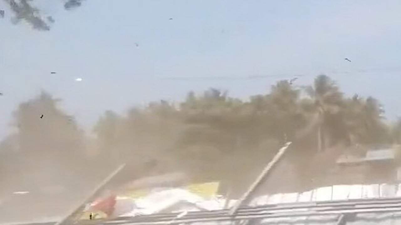 Viral Helikopter Mendarat Bikin Rusak Warung di Pangandaran, Ini Fakta di Baliknya