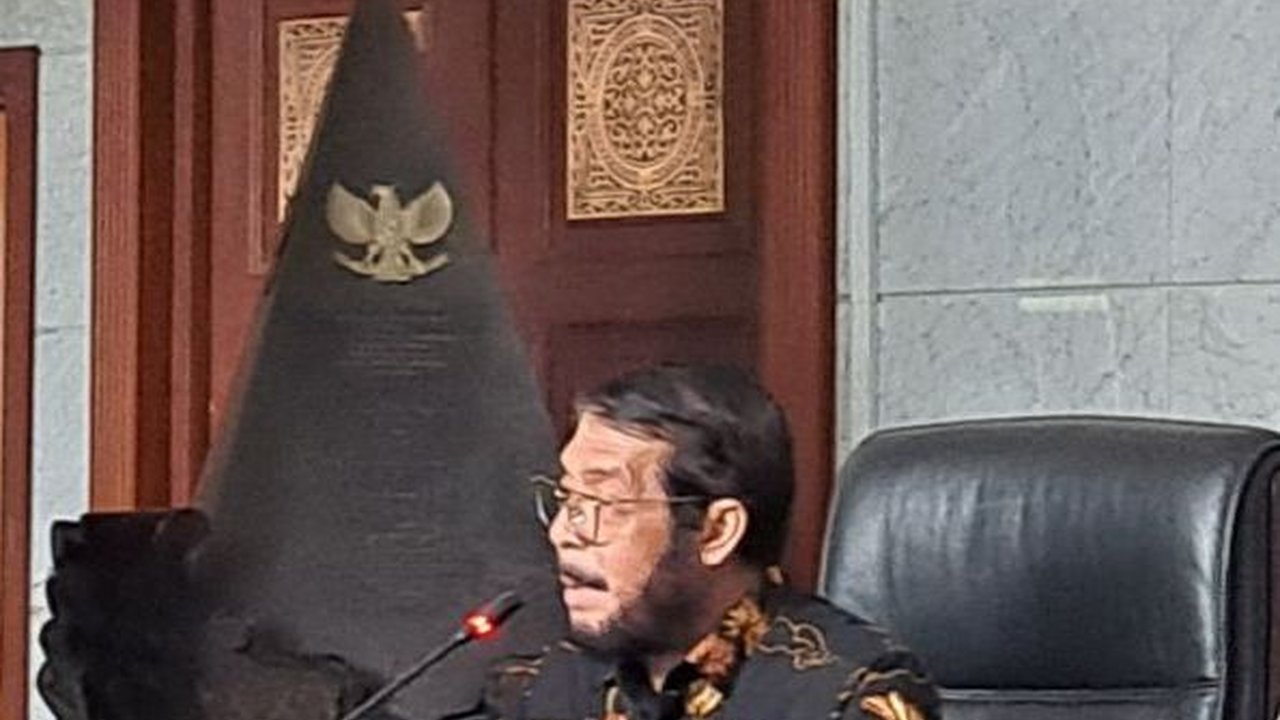 UntitledVIDEO: Kesal Anwar Usman MK Disebut 'Mahkamah Keluarga'