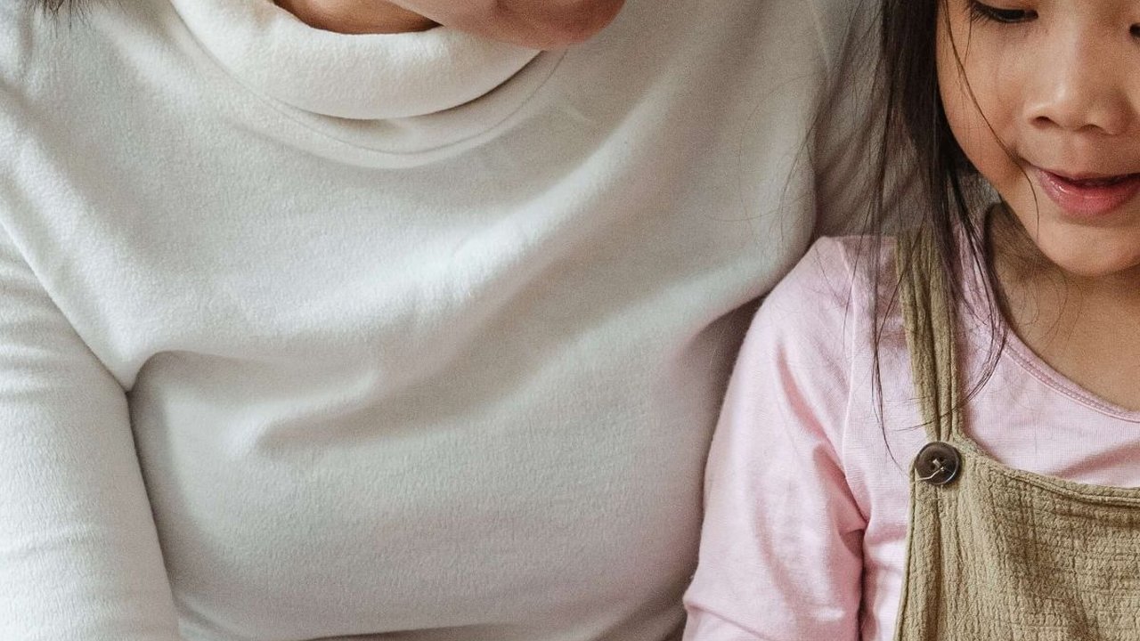 50 Kata-kata Bijak Tentang Wanita Berisi Motivasi dan Pesan Inspiratif