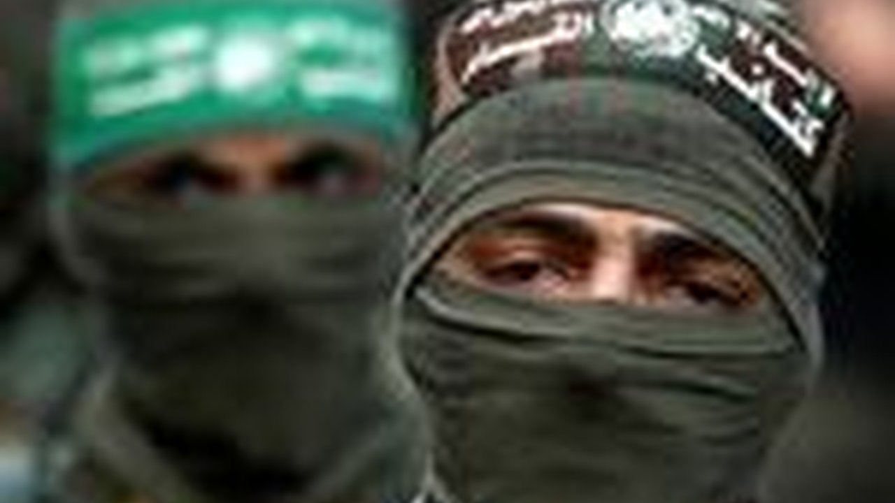 3 November 1956  Tentara Israel Bantai Warga Palestina di Depan Mata Seorang Bocah, di Kemudian Hari Bocah Itu Jadi Pemimpin Hamas