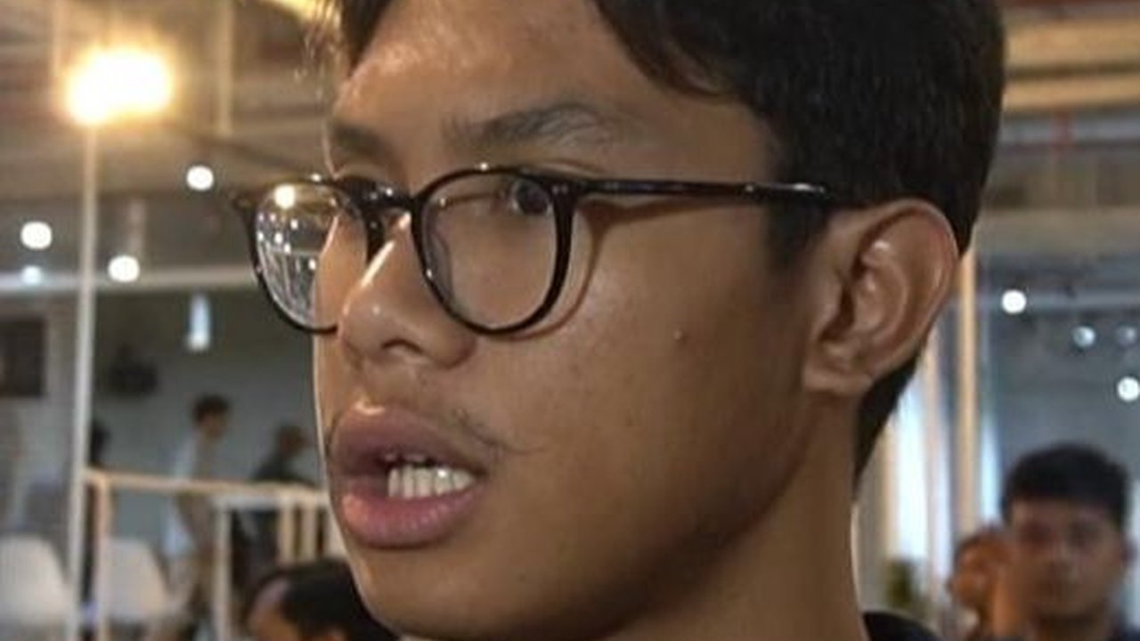 Putra Ganjar Pranowo Singgung Privilege di Depan Relawan GenZi dan Massikola Makassar