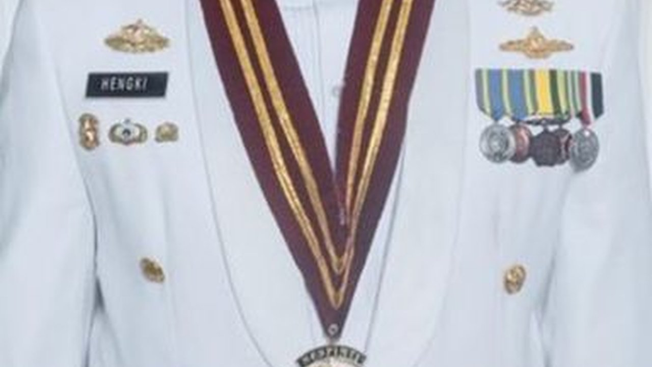 Baru Pecah Bintang, Brigjen Hengki Haryadi Kembali Bikin Bangga Kini Lulus S3 Raih Gelar Doktor