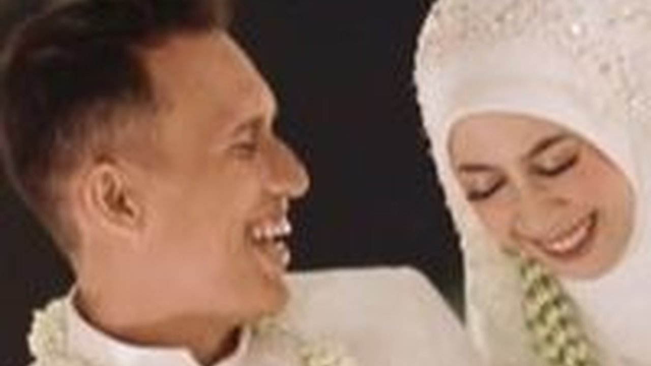 Terlihat dan Mewah Serba Putih, Ini Beberapa Potret Pernikahan Adiba Khanza dan Egy Maulana Vikri Yang Penuh Haru dan Bahagia