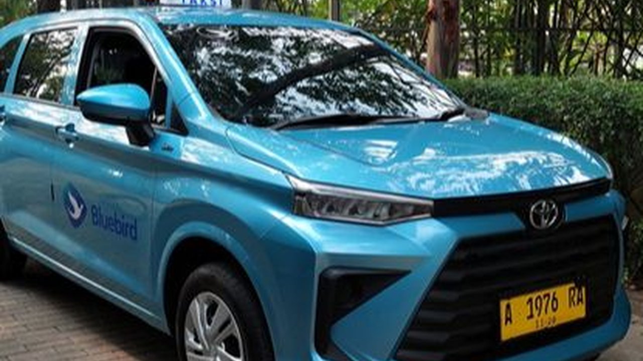 Toyota Panen Besar, Ribuan Armada Baru Taksi Bluebird Pakai All New Avanza