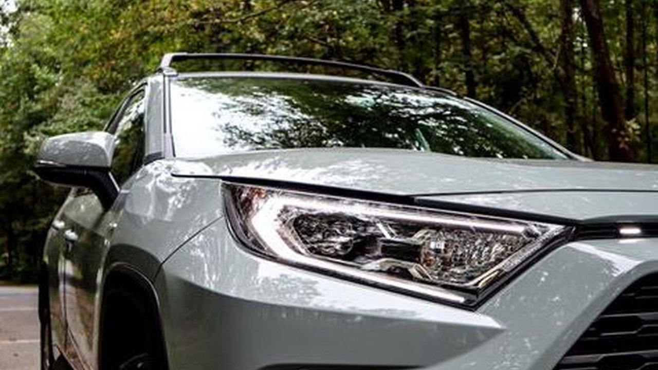 Mobil Paling Irit di Indonesia 2023, Solusi Hemat BBM!