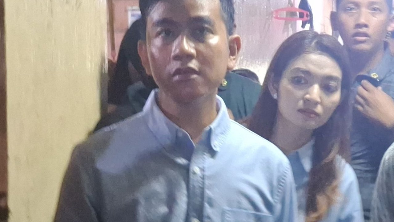Cara Unik Relawan Gibran Cari Simpati Warga di Jabar, Yogya dan Sulbar