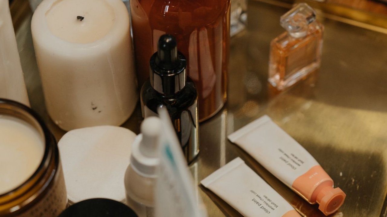 10 Jenis Aroma Parfum Dasar yang Menarik Diketahui, dari Floral Hingga Gourmand