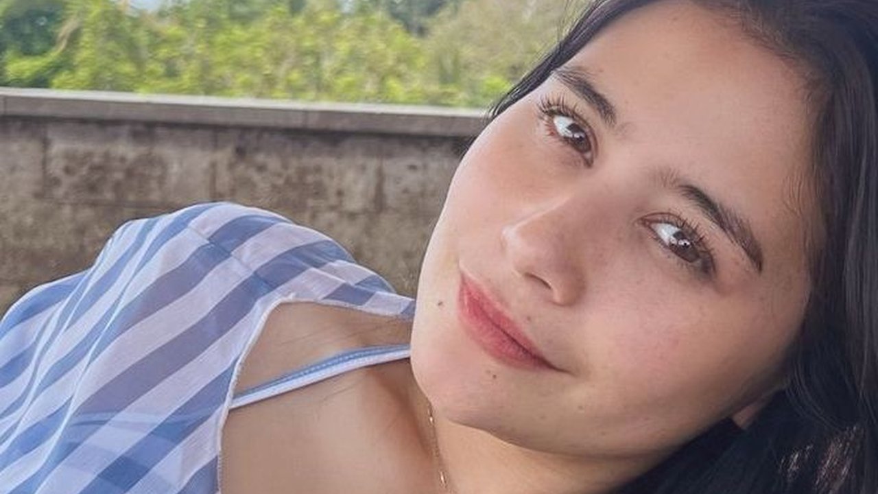 Cantiknya Prilly Latuconsina Pamer Wajah Natural saat Liburan di Bali, Ini Foto-Fotonya
