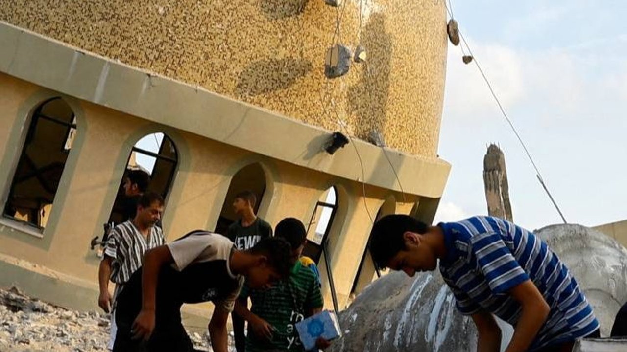 Israel Hancurkan 192 Masjid di Gaza dalam 2 Bulan, Termasuk Masjid Berusia 1.400 Tahun