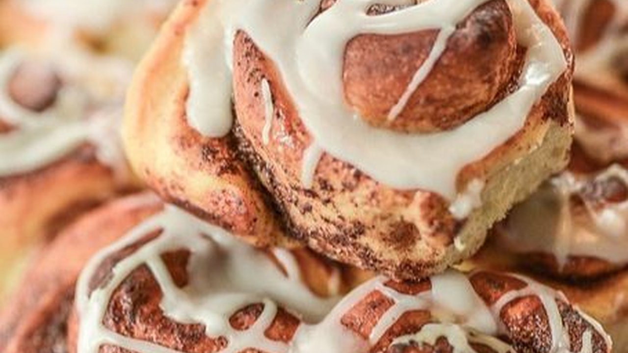 Resep Cromboloni 3 Bahan, Olahan Kue Pastry Garing dan Lembut