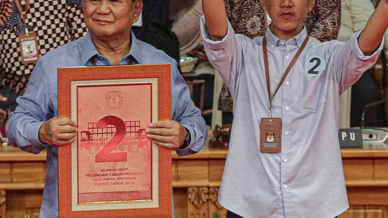Berangkat ke KPU buat Debat Capres Perdana, Prabowo Subianto 'Diadang' Orba