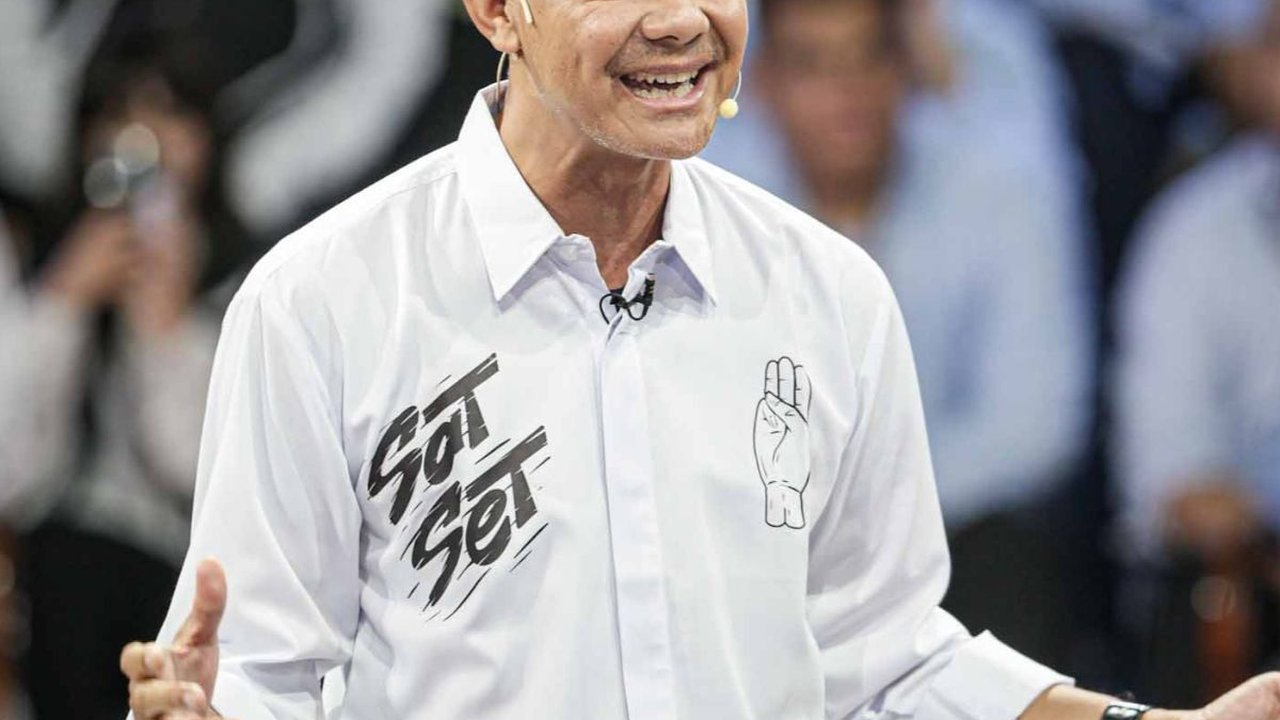 Debat Capres: Prabowo Mengkritik, Ganjar Serang Balik, Anies Tepuk Tangan