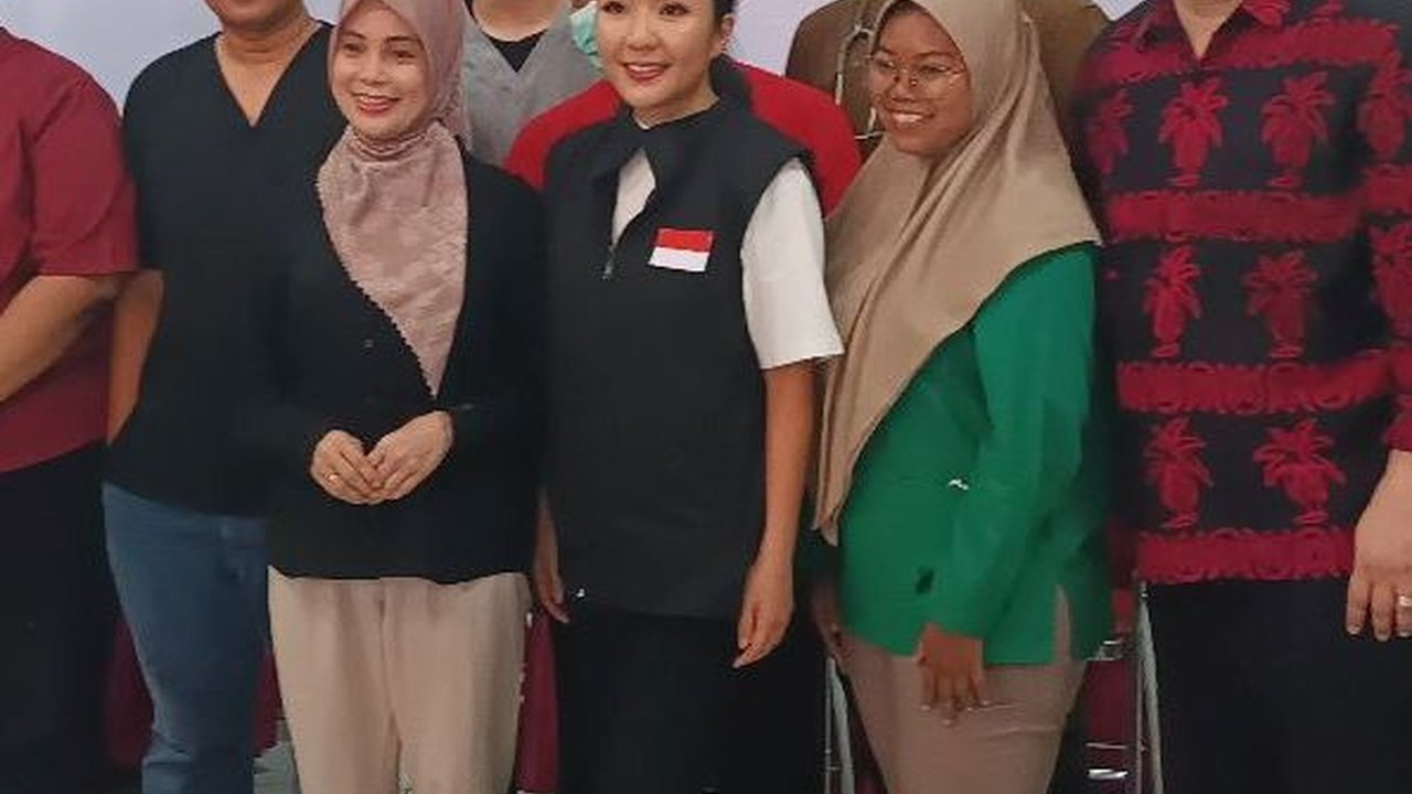 Istri Ganjar Blusukan ke Cengkareng, Berbagi Tips Pencegahan Stunting ke Warga