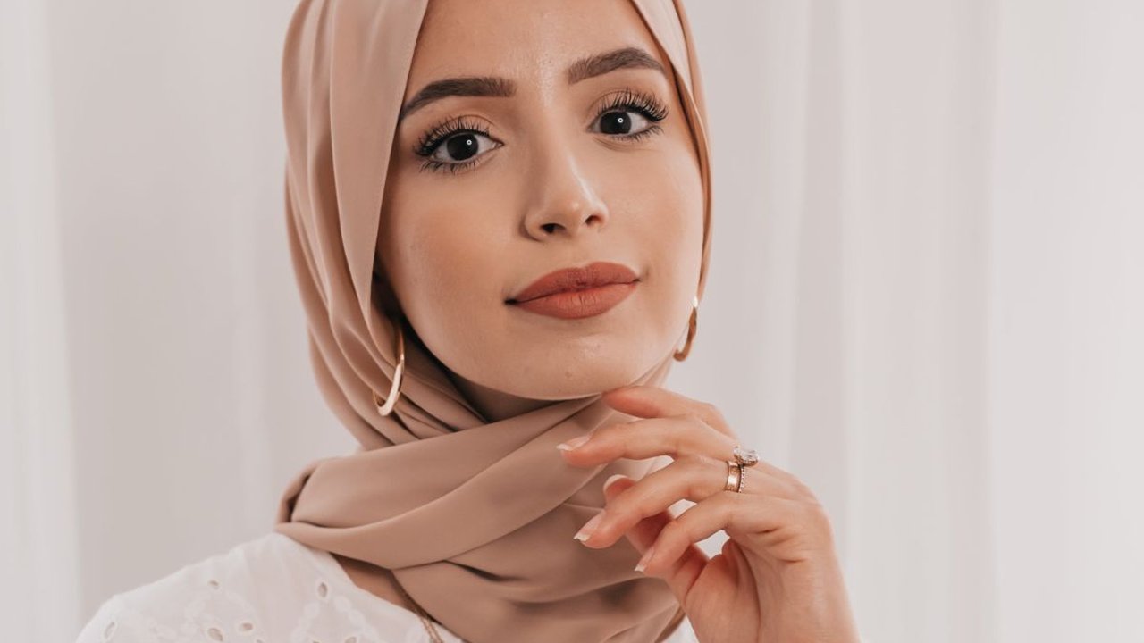 Doa Membuka Aura Wajah Wanita, Mudah Dihafal dan Diamalkan