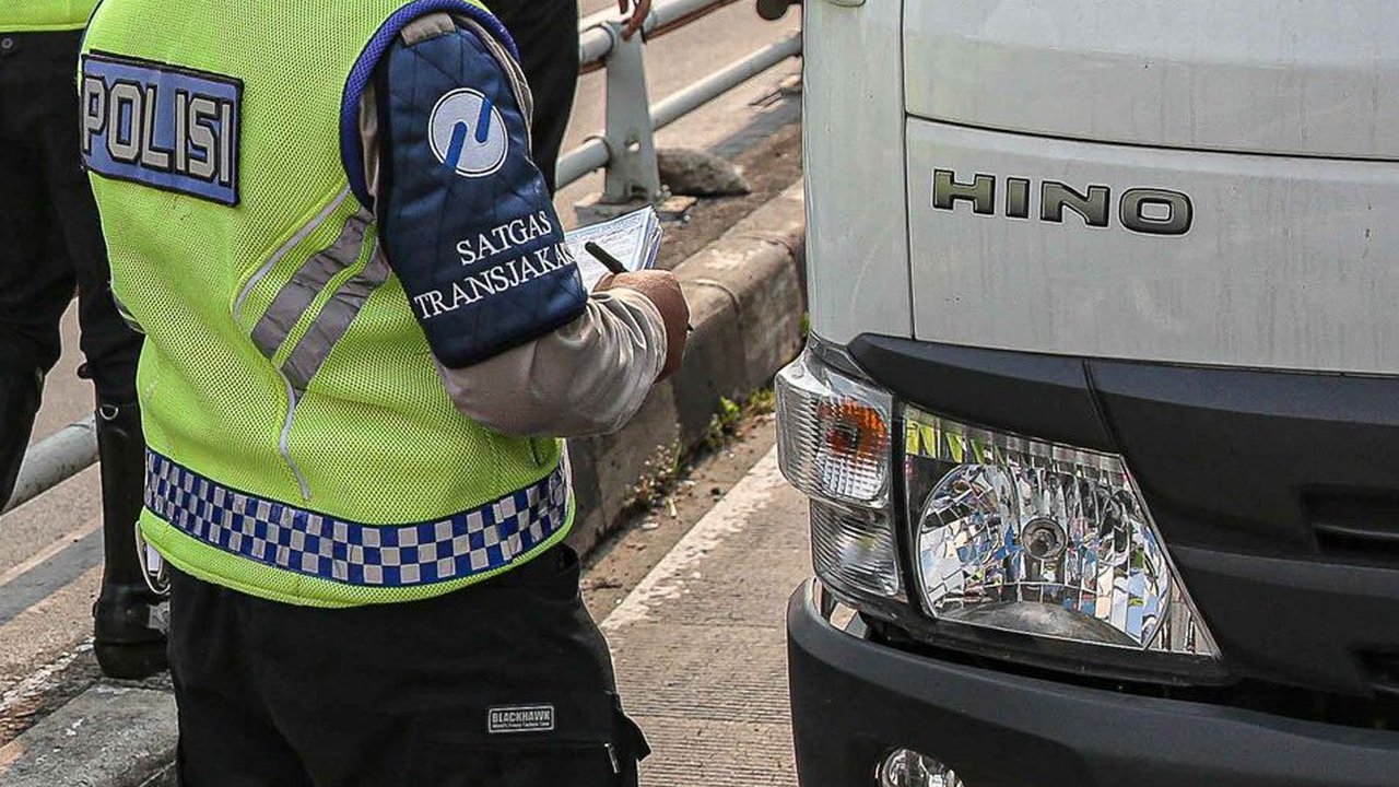 Tidak Ada Tilang Manual selama Nataru 2023, Polisi Diminta Tetap Tindak Pengendara yang Membahayakan