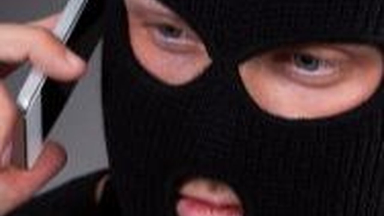 Polda Sulsel Bongkar Sindikat Penipu Online dengan Kerugian Rp4,6 M, Empat Pelaku Ditangkap