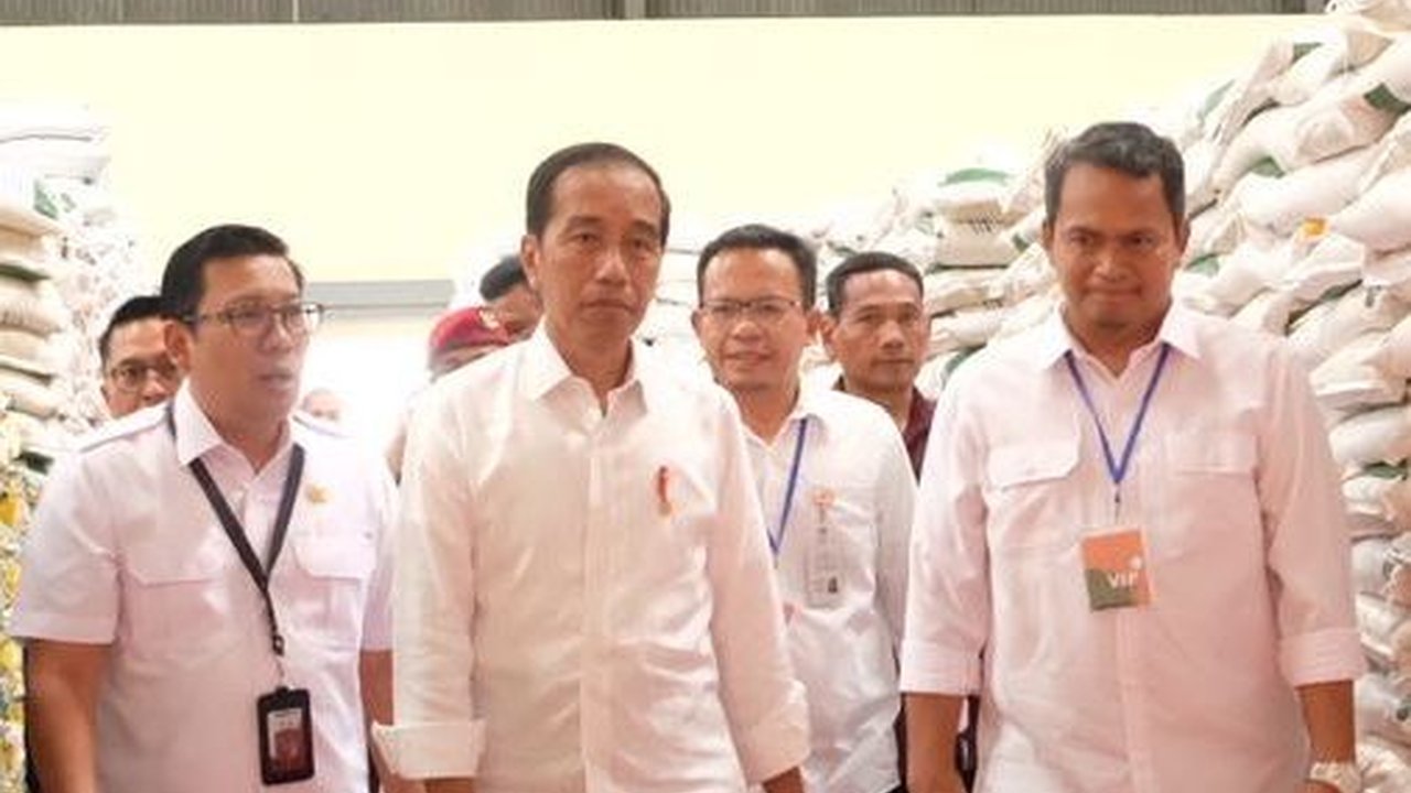 Presiden Jokowi: Data Penerima Bantuan Pangan Bulog Ditambah 8 Persen