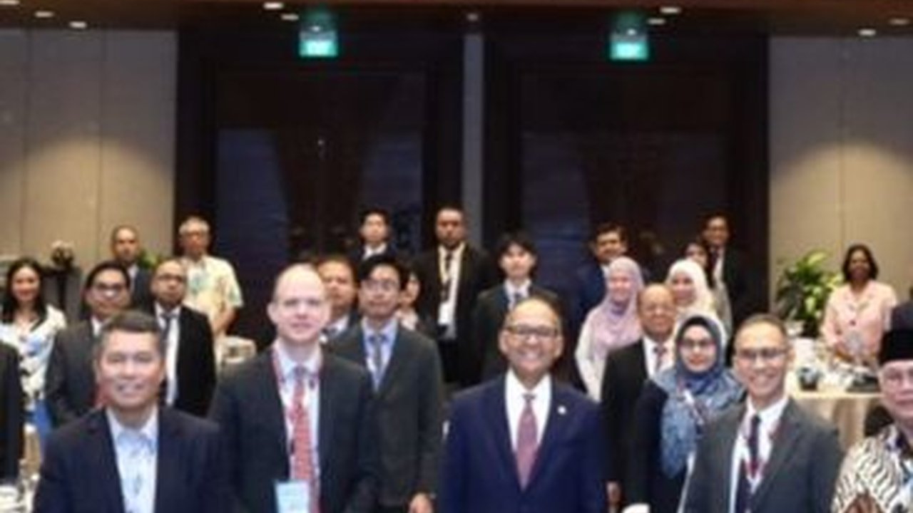 OJK dan OECD Luncurkan Kajian Pemanfaatan Teknologi di Sektor Asuransi