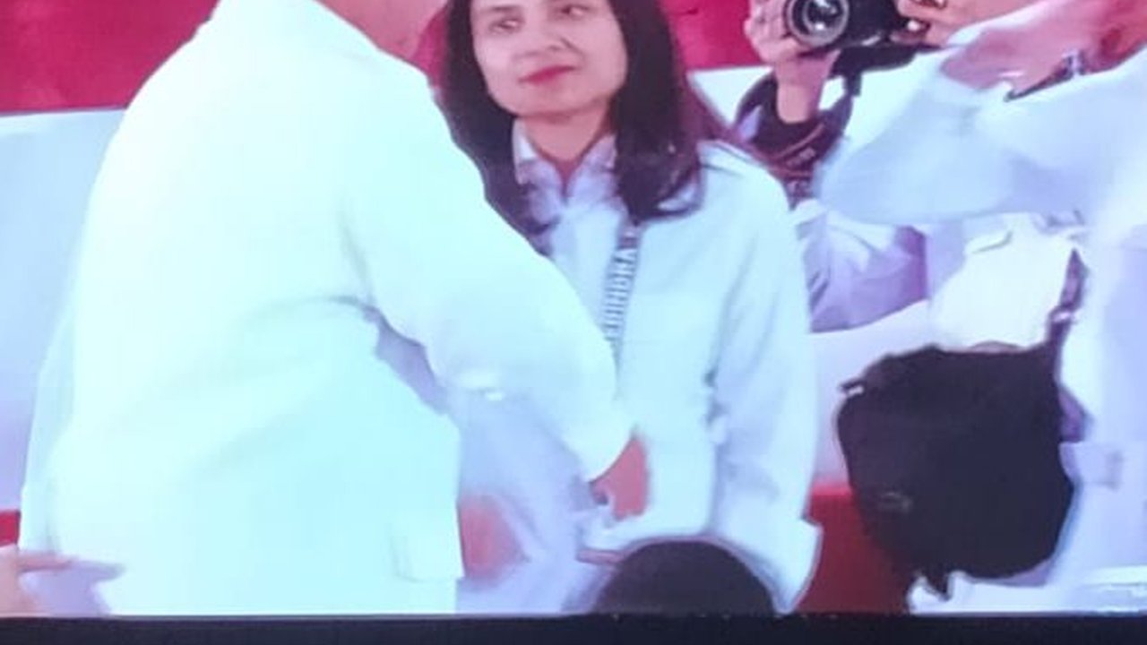 Berbaju Putih dan Kopiah Hitam, Prabowo Hadiri Rakornas Gerindra di Jiexpo