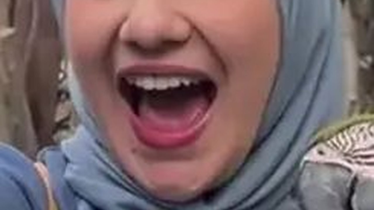 Foto-Foto Irish Bella Saat Tersenyum Lepas, Warganet Sebut Dia Layak Bahagia