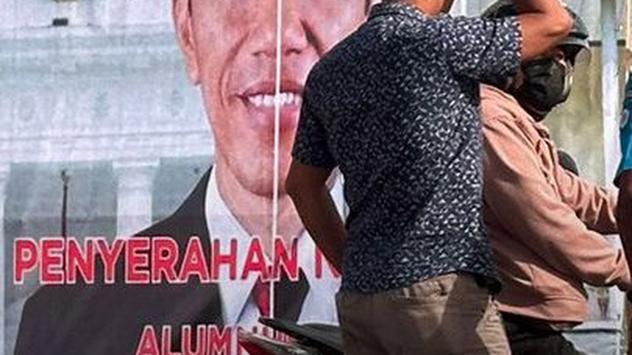 Kronologi Munculnya Baliho Jokowi di UGM, Alumnus Memalukan Diganti Jadi Membanggakan