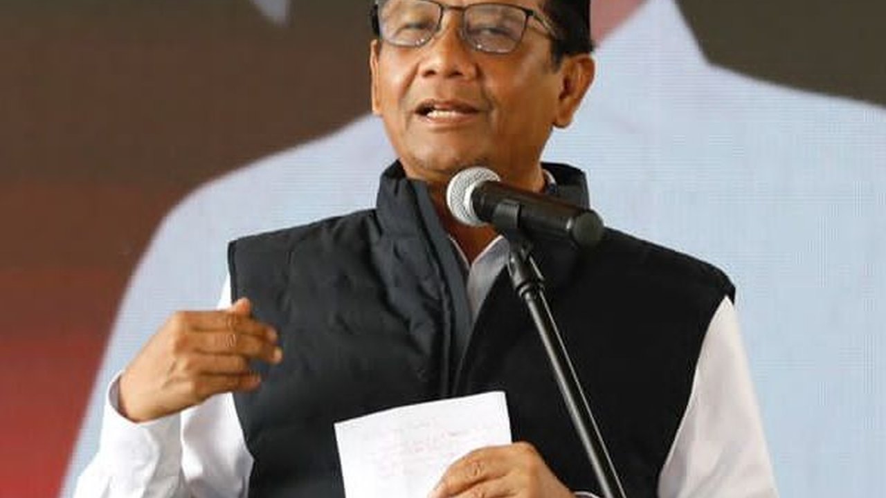 Mahfud Minta Bawaslu dan KPK Segera Selidiki Temuan PPATK soal Transaksi Janggal Bendahara Parpol