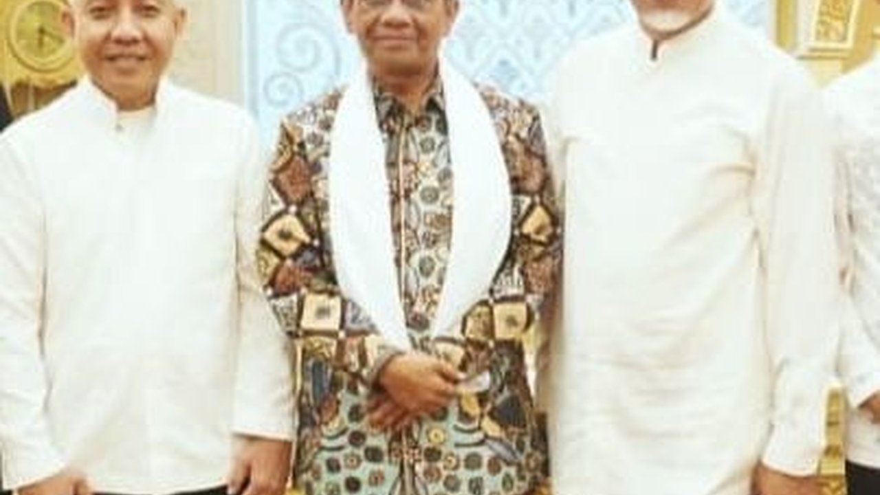 Mahfud MD: Kalau Jadi Pejabat Bikin Kebijakan yang Bermanfaat