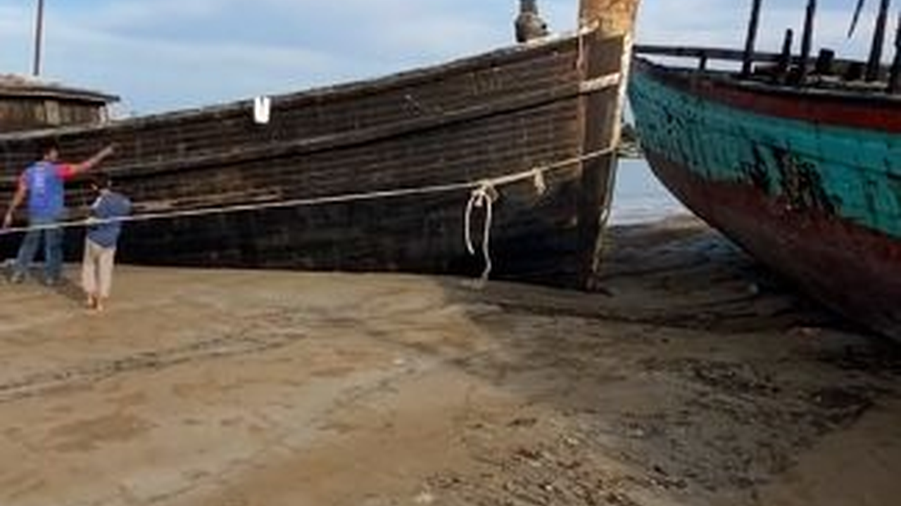 Penampakan Bagian Dalam Kapal Pengungsi Rohingya di Pesisir Aceh, Jadi Sorotan