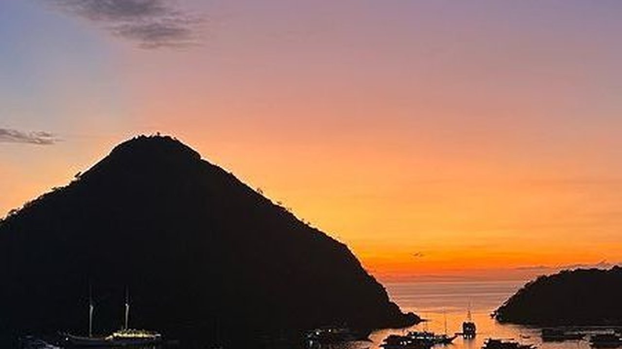 Liburan ke Labuan Bajo Tanpa Bikin Kantong Jebol, Coba Naik Transportasi Ini