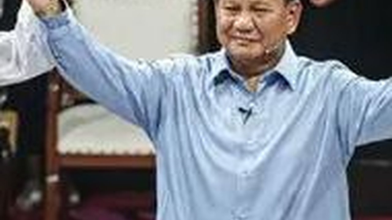 VIDEO: Panas Prabowo Vs Anies Hingga Gibran Diri di Debat Perdana, Kini Heboh 'Ndasmu Etik'