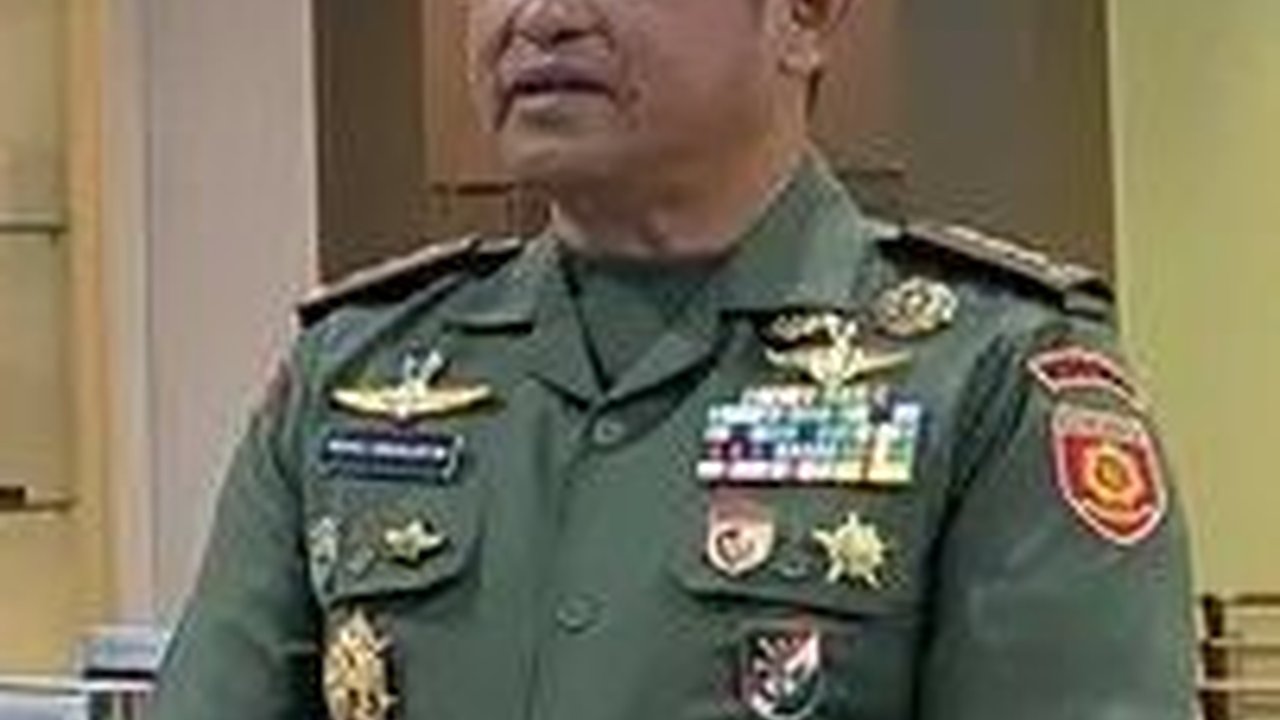 Potret Gagah Jenderal Maruli Kendarai Motor Bak Terbuka, Penumpangnya Ada Jenderal Bintang 2 TNI