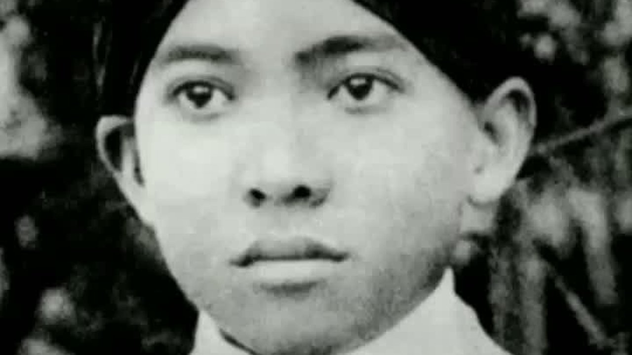 Transformasi Wajah Soekarno dari Masa Muda Hingga Tua
