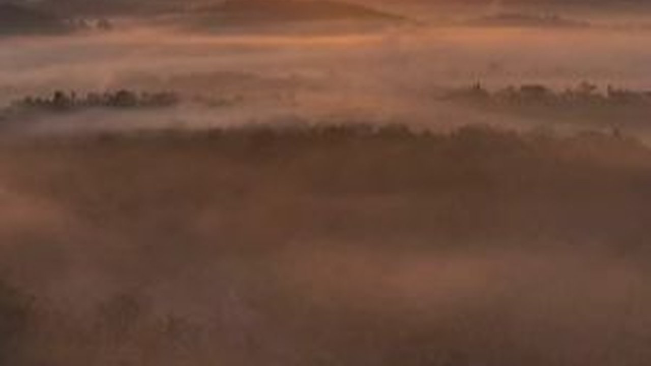 Menikmati Keindahan Alam di Gunung Ireng Patuk Gunungkidul, Punya Daya Tarik Sunrise dan Sunset yang Memukau