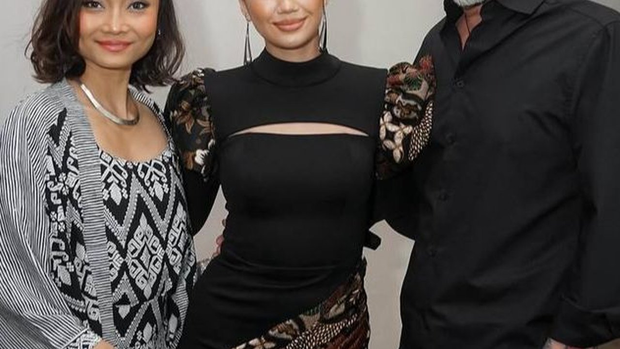 Cantik Menawan dan Awet Muda, Potret Ibu Sambung Haico Van der Veken yang Sukses Curi Perhatian