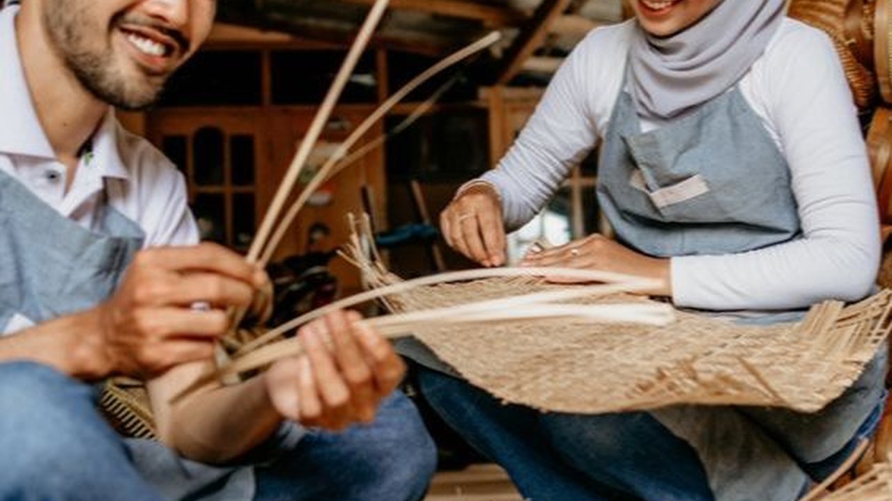 Jadi Penggerak Roda Ekonomi, UMKM Serap 97 Persen Tenaga Kerja