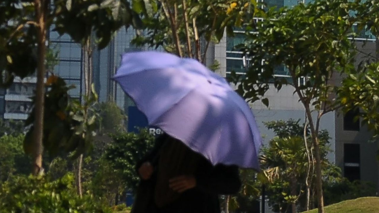 VIDEO: Terungkap, Ini Penyebab Panas Terik Melanda Jabobetabek Sepekan Terakhir